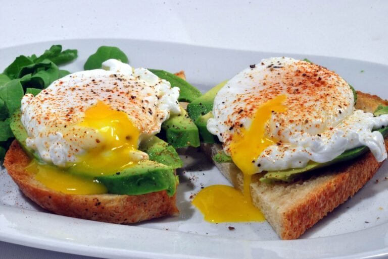 The Healthiest Way to Prepare Eggs in 2026 (Chef-Backed Guide)